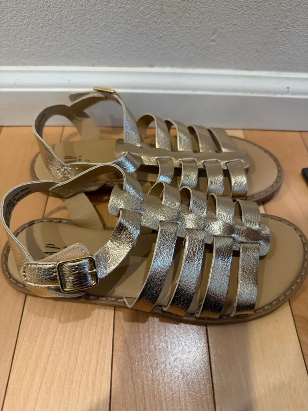 Gap kids gold metallic sandal size 2